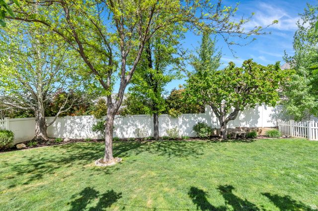 527 N 1180 E, Pleasant Grove, UT 84062