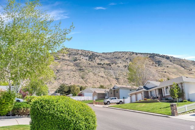 527 N 1180 E, Pleasant Grove, UT 84062