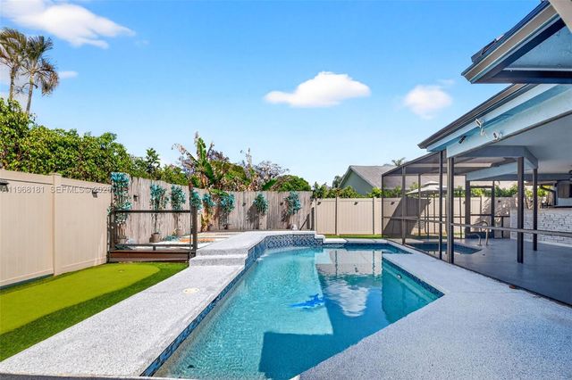 13808 Geranium Place, Wellington, FL 33414