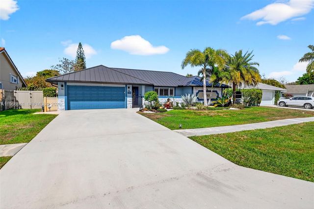 13808 Geranium Place, Wellington, FL 33414