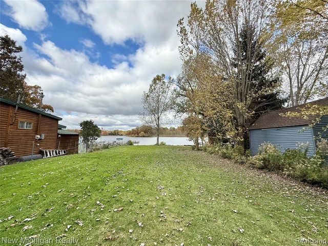 11476 Koth Drive, Linden, MI 48451