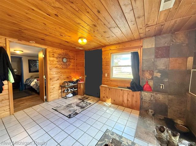 11476 Koth Drive, Linden, MI 48451