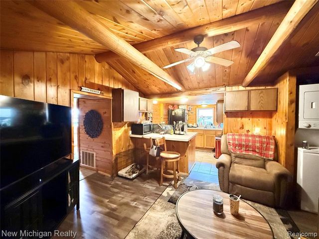 11476 Koth Drive, Linden, MI 48451