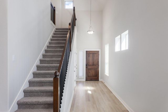 2001 Faro DR 37, Austin, TX 78741