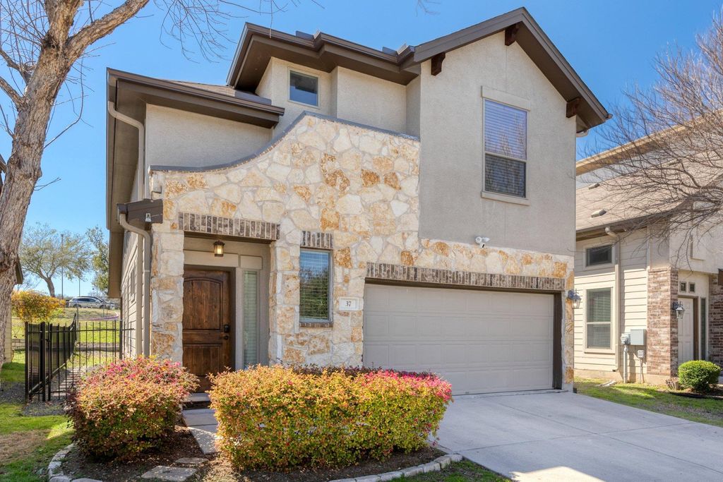 2001 Faro DR 37, Austin, TX 78741