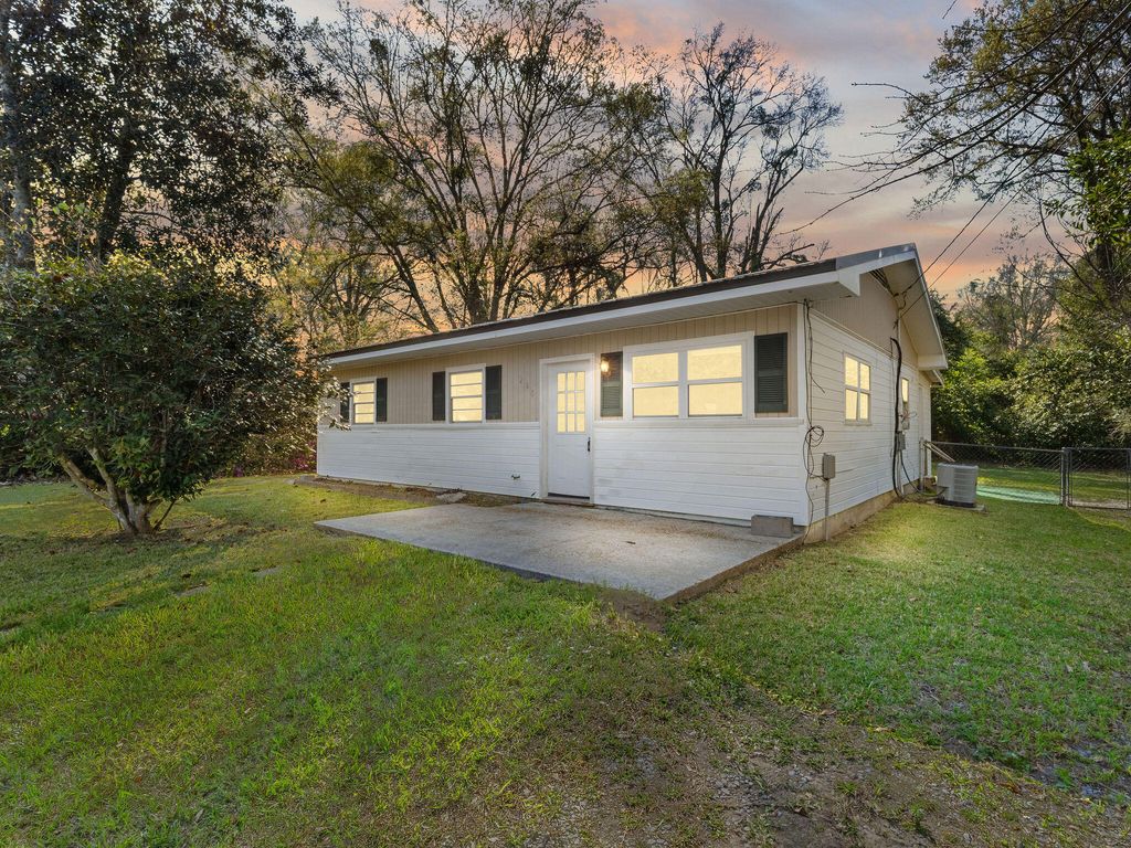 245 Church St, Deridder, LA 70634