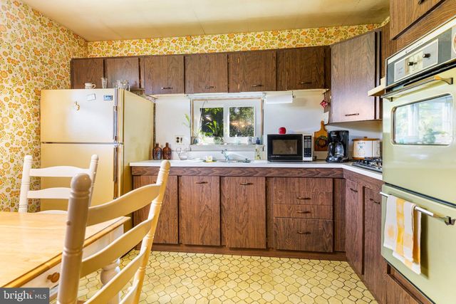 1059 MAPLE AVE, Glenside, PA 19038