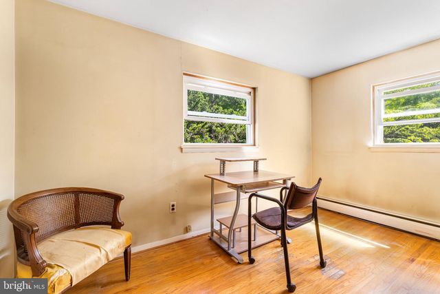 1059 MAPLE AVE, Glenside, PA 19038