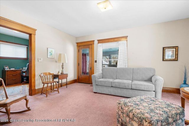 303 W Washington Street, Dewitt, MI 48820