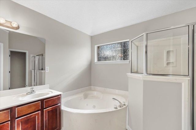 7149 CHENA BAY LN, Cordova, TN 38018