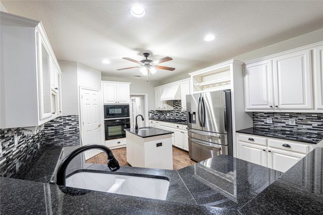 3943 Peregrine Point, Celina, TX 75009