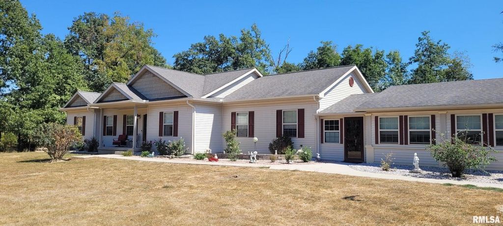 1670 WOODS Lane, Centralia, IL 62801