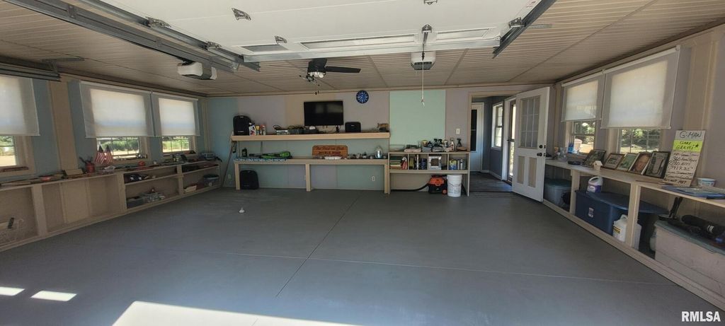 Image 16 of property listing at 1670 WOODS Lane, Centralia, IL 62801