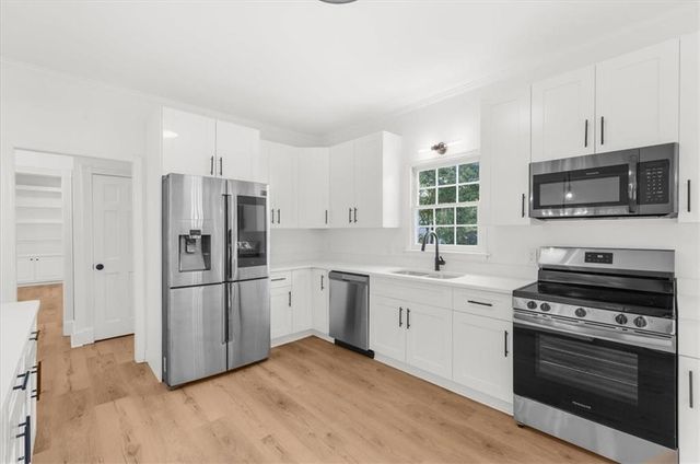 877 Jami Court, Lawrenceville, GA 30046