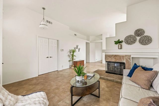 4290 Via Clemente, Oceanside, CA 92057