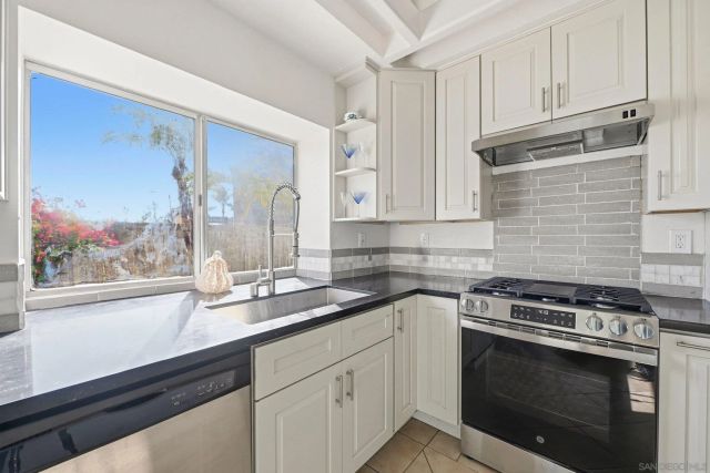 4290 Via Clemente, Oceanside, CA 92057