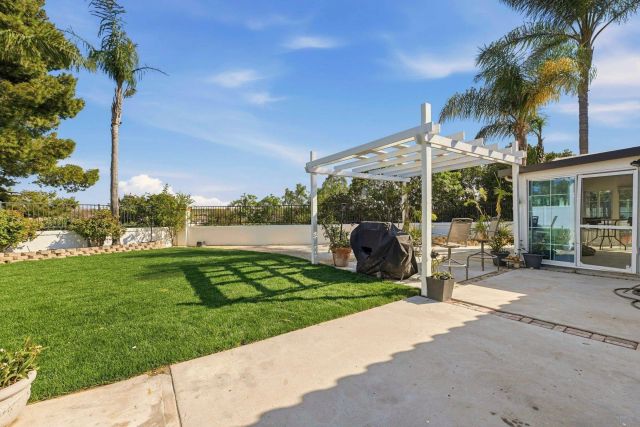 4290 Via Clemente, Oceanside, CA 92057
