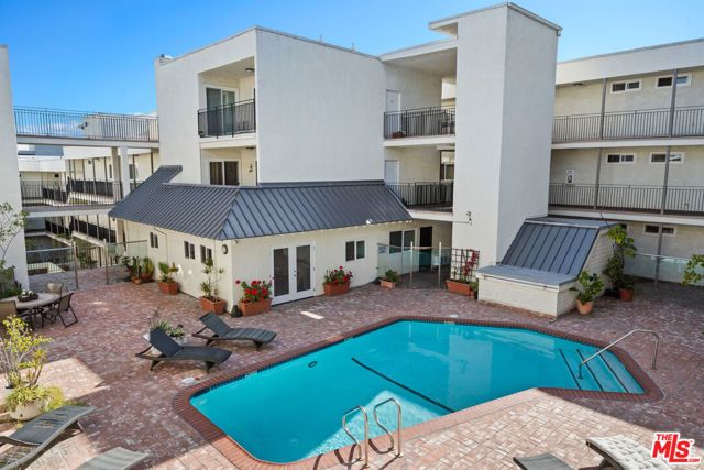 9005 Cynthia Street 214, West Hollywood, CA 90069