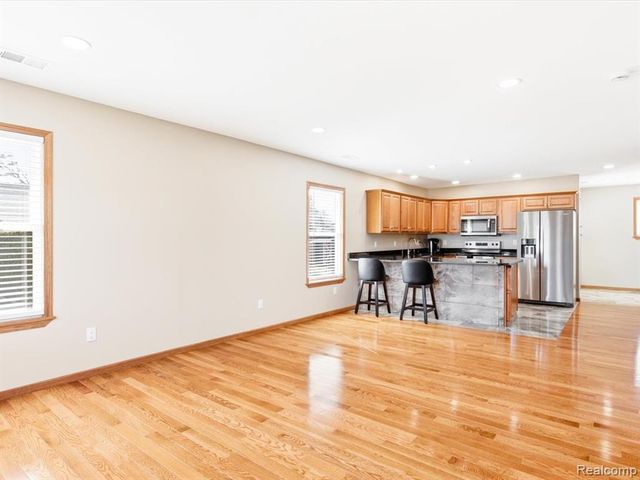 2835 17th Avenue, Port Huron, MI 48060