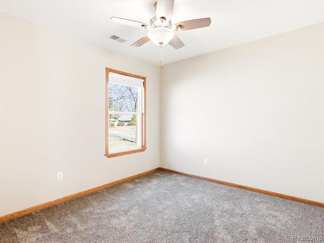 2835 17th Avenue, Port Huron, MI 48060
