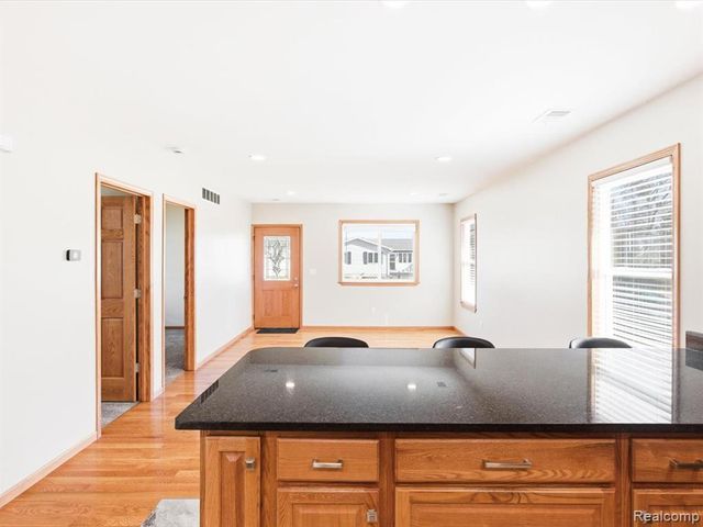 2835 17th Avenue, Port Huron, MI 48060