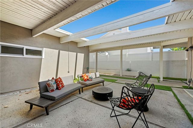 21206 Merridy Street, Chatsworth, CA 91311