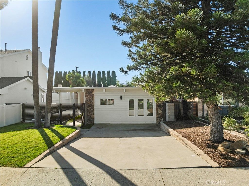 21206 Merridy Street, Chatsworth, CA 91311