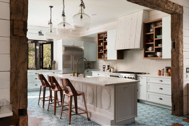 703 E Live Oak ST, Austin, TX 78704