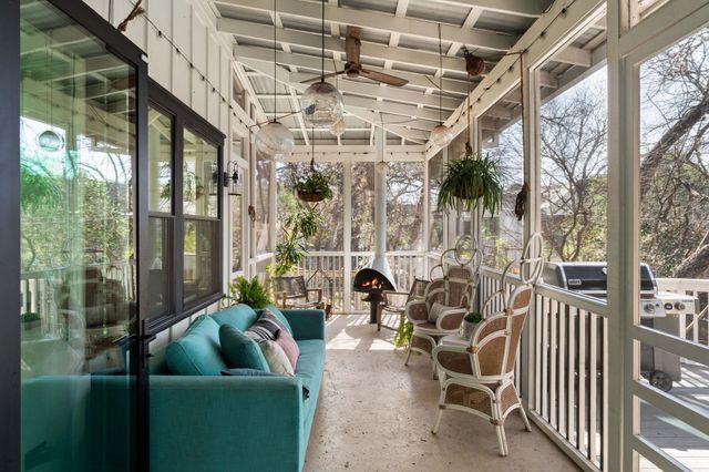 703 E Live Oak ST, Austin, TX 78704