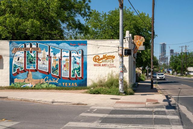 703 E Live Oak ST, Austin, TX 78704