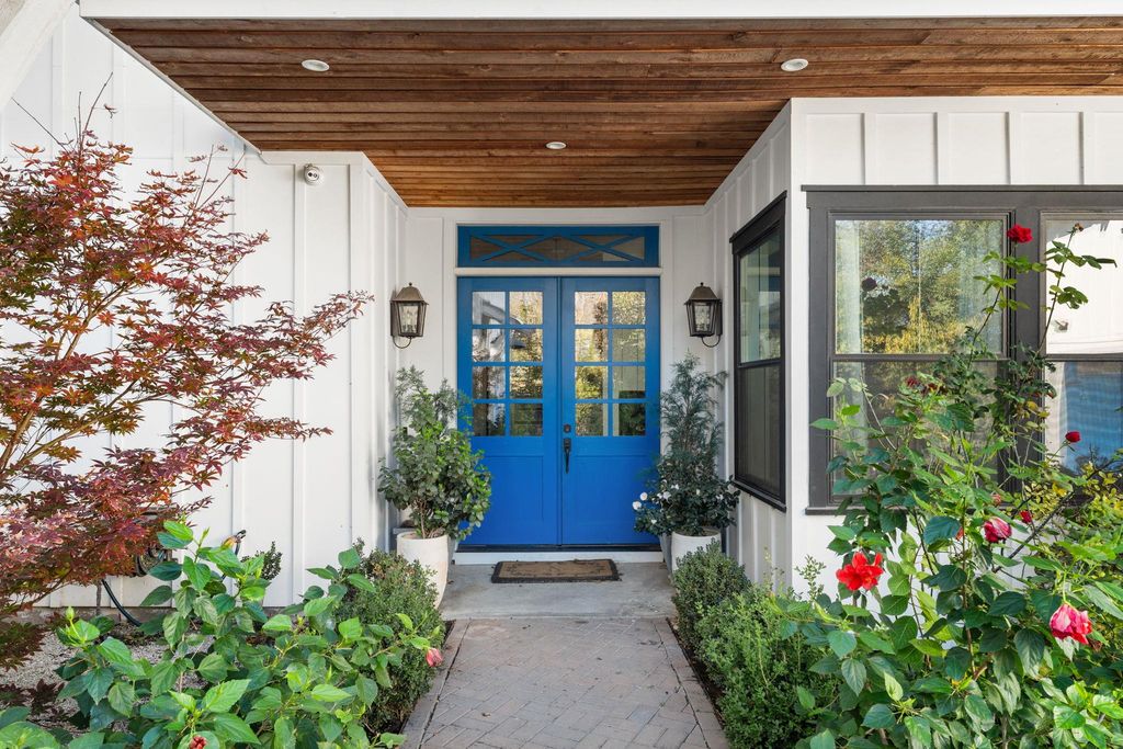 703 E Live Oak ST, Austin, TX 78704