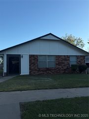 312 W Pecan Street, Coweta, OK 74429