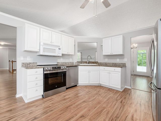 2107 Hayer Court, Lewis Center, OH 43035