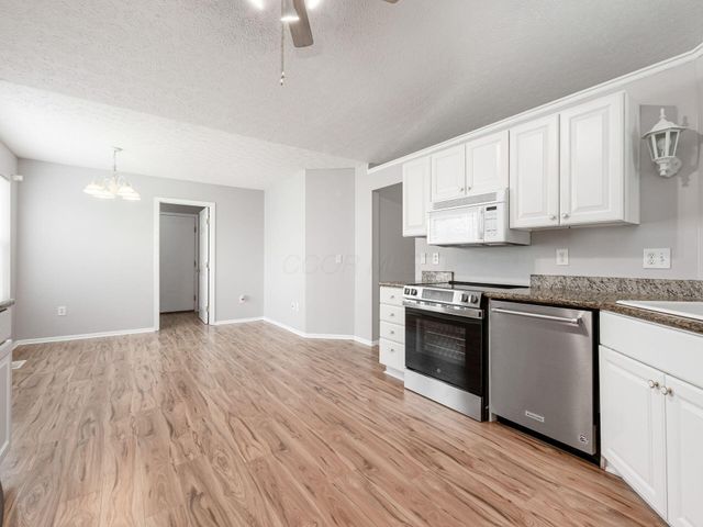 2107 Hayer Court, Lewis Center, OH 43035