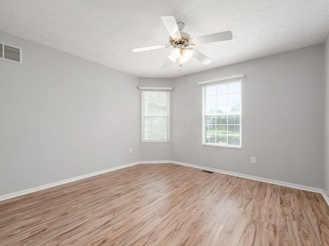 2107 Hayer Court, Lewis Center, OH 43035