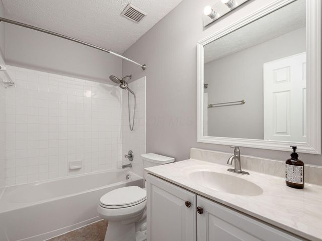 2107 Hayer Court, Lewis Center, OH 43035