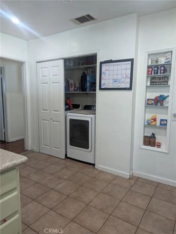 734 Lee, San Bernardino, CA 92405