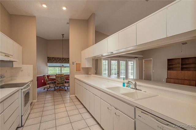 18 S Dahlia Court, Homosassa, FL 34446