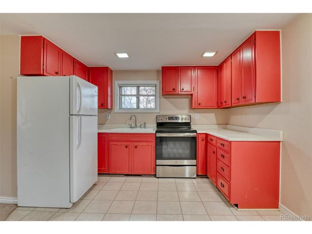 3033 E Palmer Divide Ave, Larkspur, CO 80118