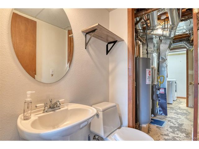 3033 E Palmer Divide Ave, Larkspur, CO 80118