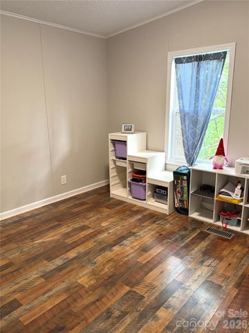 929 Brookhaven Road, Statesville, NC 28625