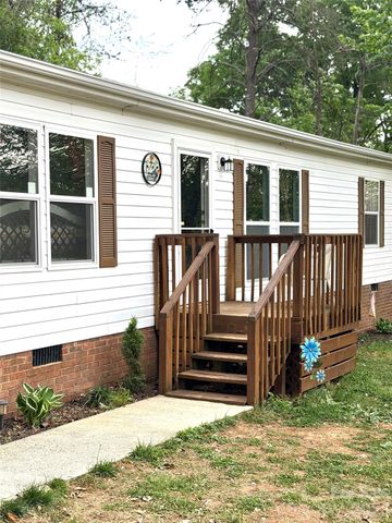 929 Brookhaven Road, Statesville, NC 28625