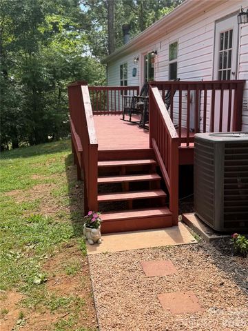 929 Brookhaven Road, Statesville, NC 28625