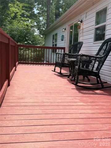 929 Brookhaven Road, Statesville, NC 28625