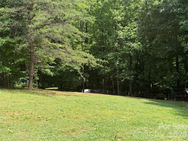 929 Brookhaven Road, Statesville, NC 28625