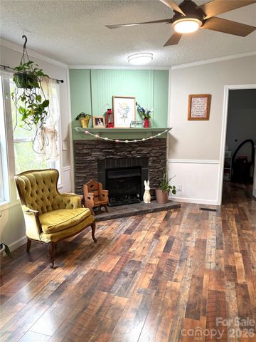 929 Brookhaven Road, Statesville, NC 28625
