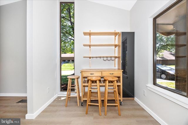 10704 WAYRIDGE DR, Montgomery Village, MD 20886
