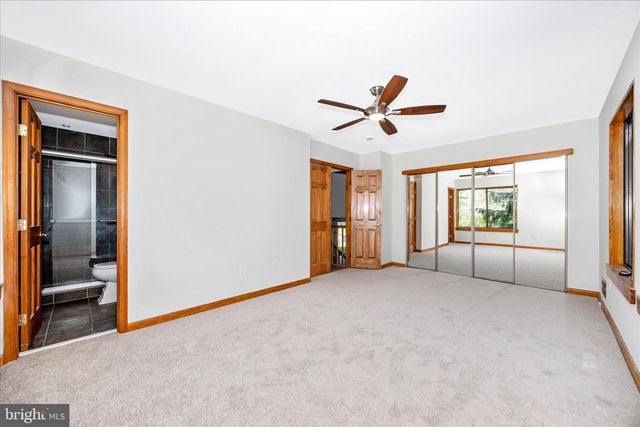 10704 WAYRIDGE DR, Montgomery Village, MD 20886