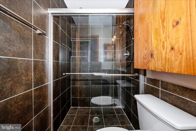 10704 WAYRIDGE DR, Montgomery Village, MD 20886