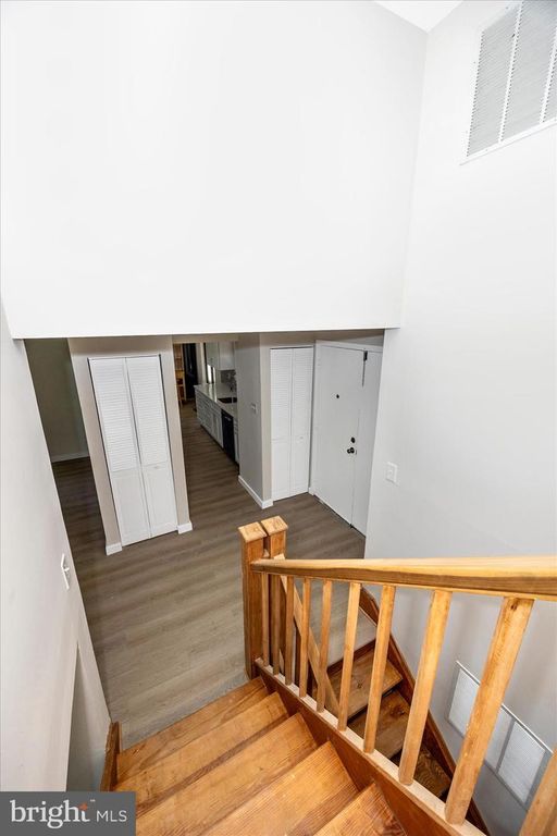 Image 21 of property listing at 10704 WAYRIDGE DR, Montgomery Village, MD 20886